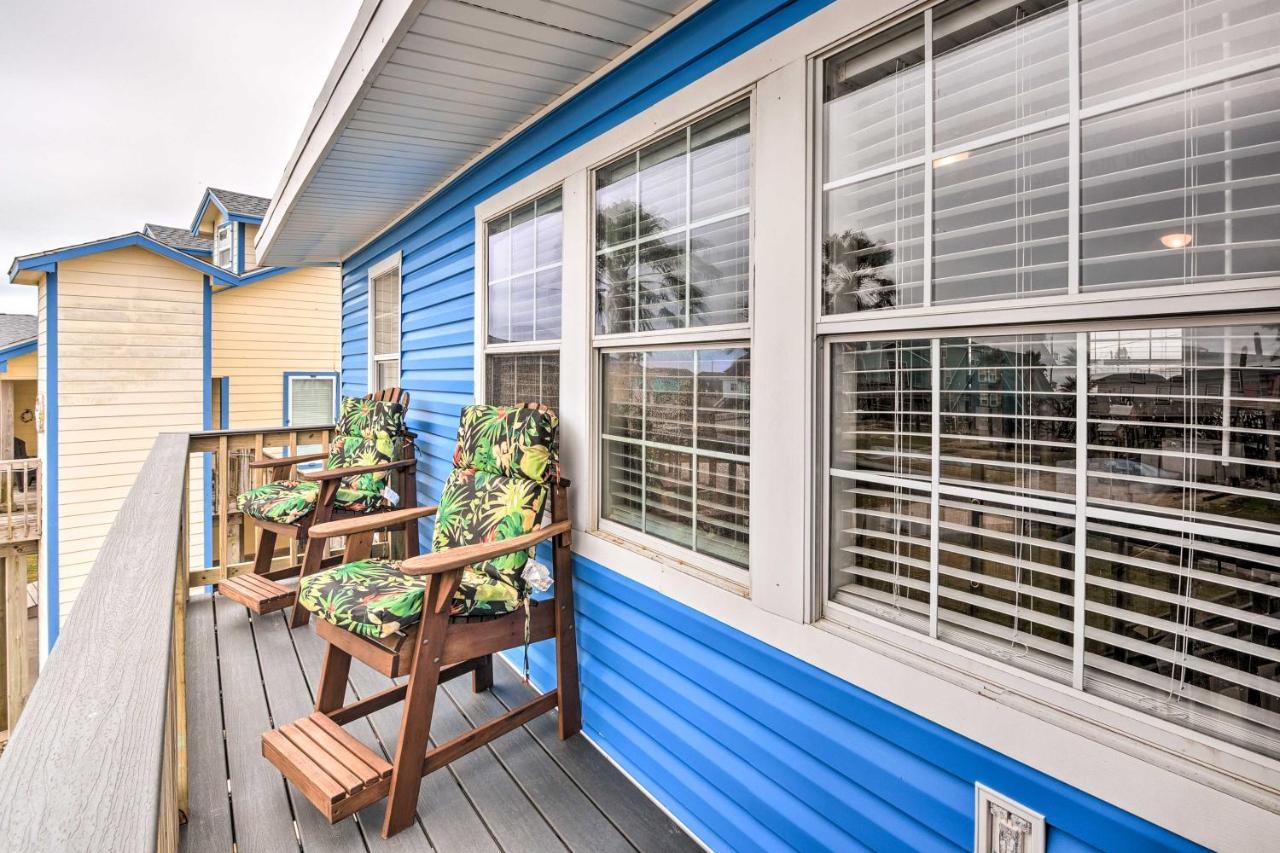 Surfside Beach Gem With Deck - 1 Block To Shore! Freeport Eksteriør billede